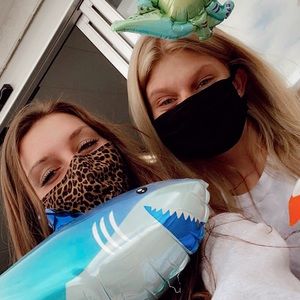 Meet your Posher, Allison